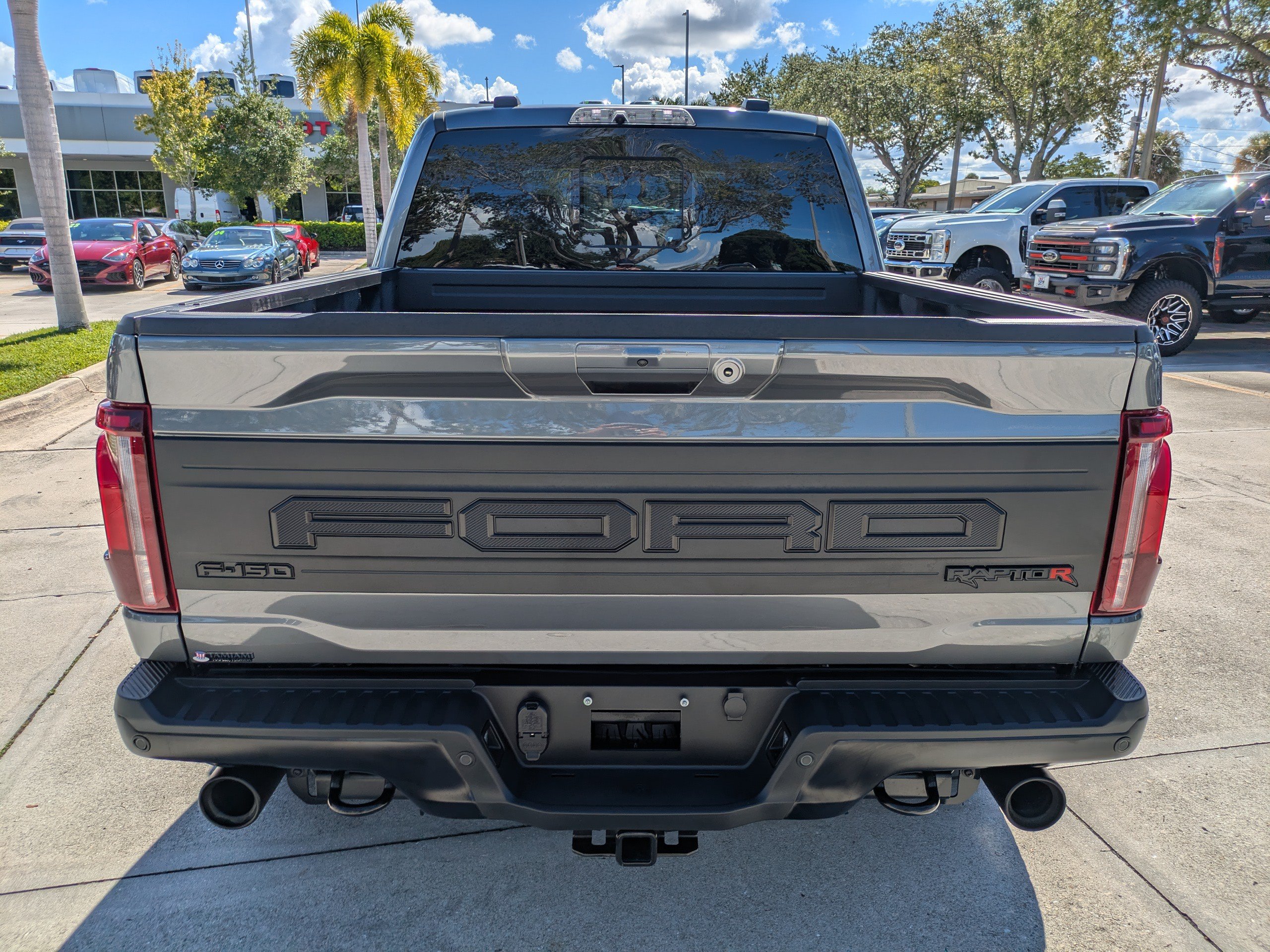 Certified 2025 Ford F150 Raptor w/ Equipment Group 803A Raptor R AWD/4WD image 18