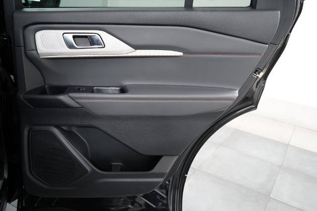 Certified 2025 Ford Explorer Active RWD image 33