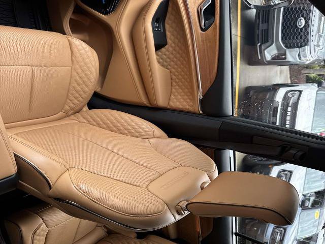 Used 2025 Jeep Grand Cherokee L Summit AWD/4WD image 16
