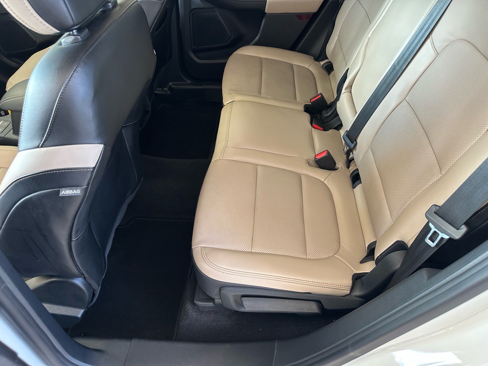 Certified 2020 Ford Escape Titanium AWD/4WD image 23