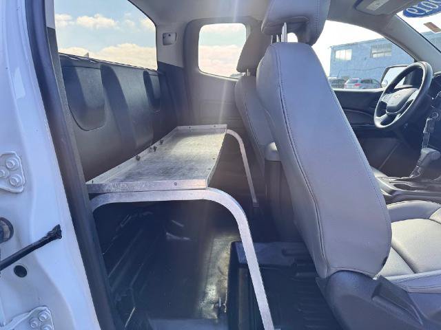 Used 2019 Chevrolet Colorado W/T w/ WT Convenience Package RWD image 17