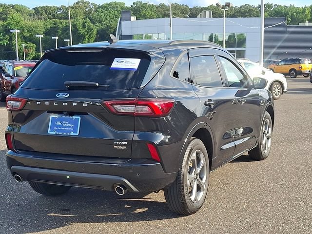 Certified 2024 Ford Escape ST-Line Select w/ Tech Pack #1 AWD/4WD image 6