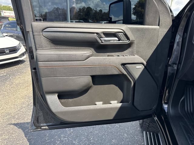 Used 2025 GMC Sierra 2500 AT4 w/ AT4 Premium Plus Package AWD/4WD image 18