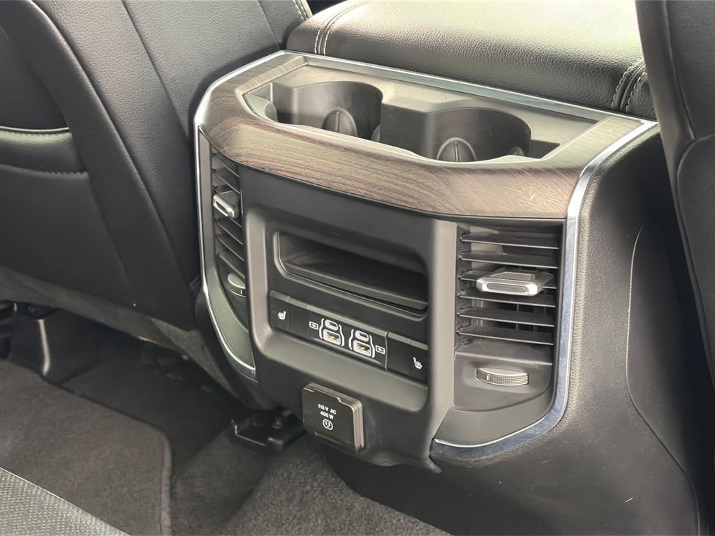 Used 2025 RAM 1500 Laramie image 31