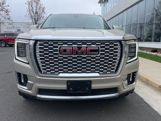 Used 2022 GMC Yukon XL Denali AWD/4WD image 2