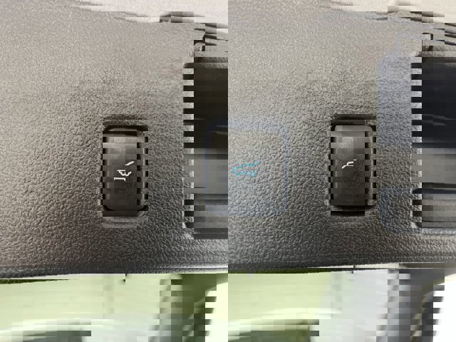 Certified 2024 Ford Escape Platinum image 38