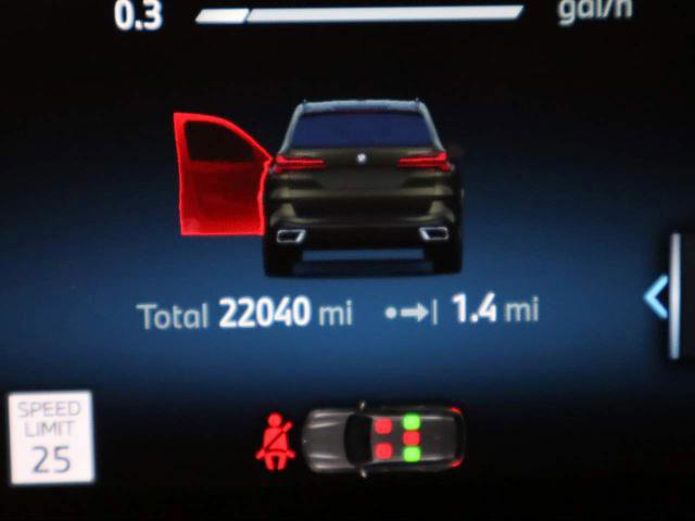 Used 2024 BMW X5 xDrive40i w/ M Sport Package image 14