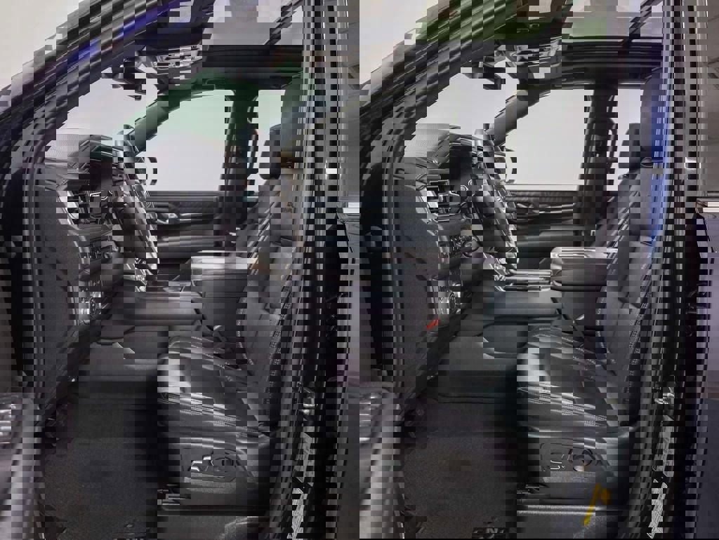 Used 2023 GMC Yukon Denali AWD/4WD image 24