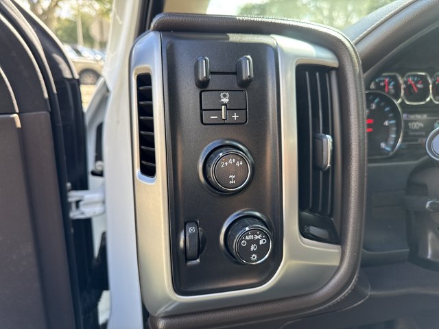 Used 2018 GMC Sierra 2500 SLT w/ Duramax Plus Package AWD/4WD image 15
