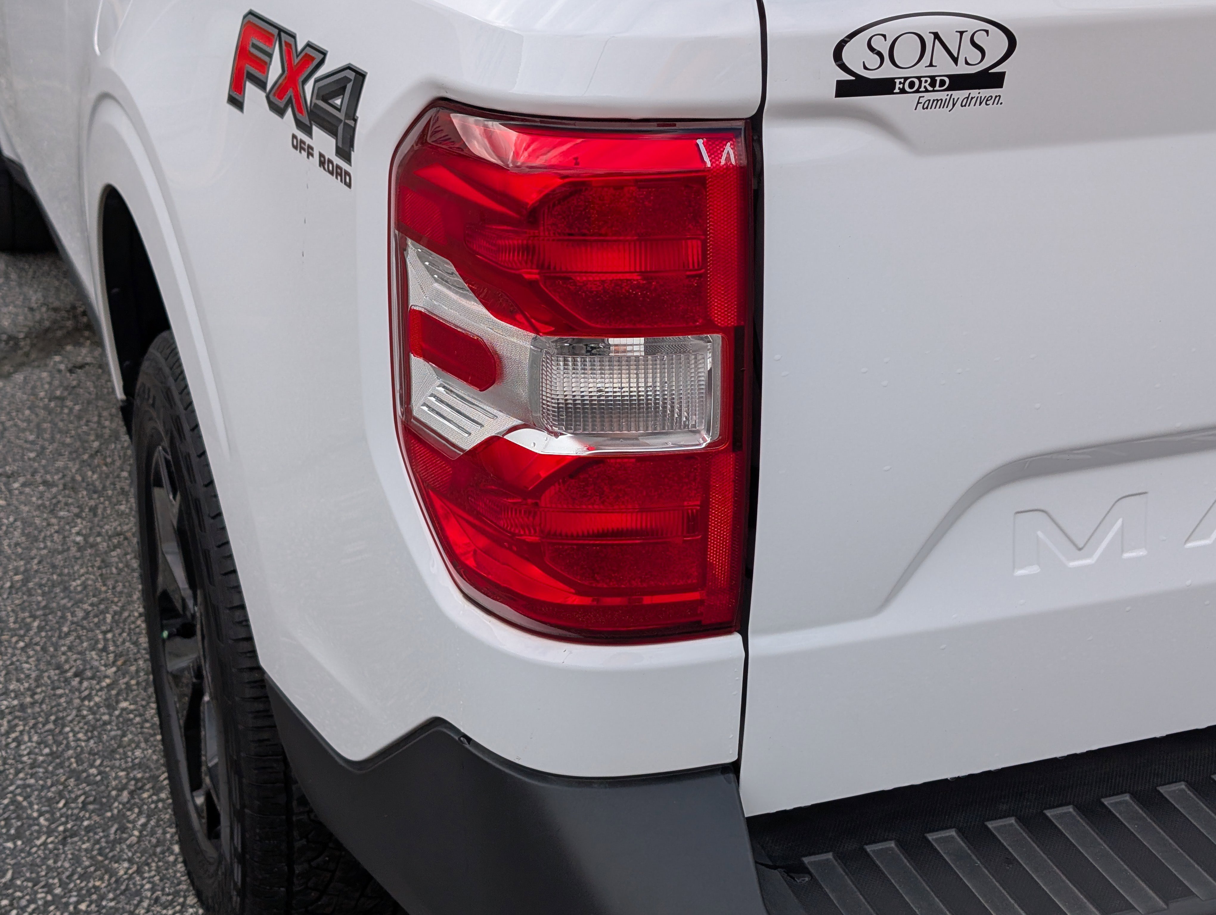 Certified 2024 Ford Maverick XLT w/ XLT Luxury Package image 13