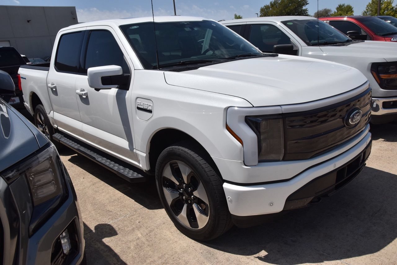 Certified 2023 Ford F150 Lightning Platinum AWD/4WD image 5