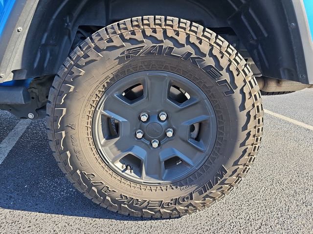 Used 2022 Jeep Gladiator Mojave w/ LED Lighting Group AWD/4WD image 9