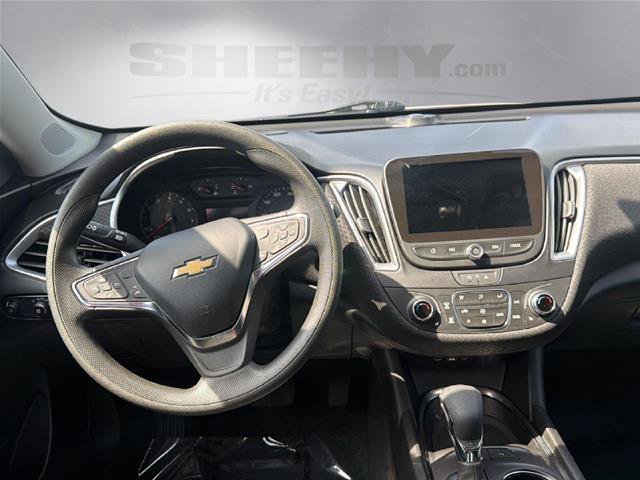 Used 2024 Chevrolet Malibu LT FWD image 3