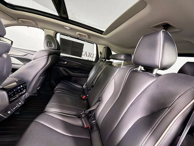 Used 2023 Acura MDX SH-AWD w/ Advance Package image 30