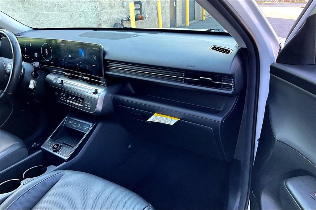 Used 2024 Hyundai Kona Limited image 15