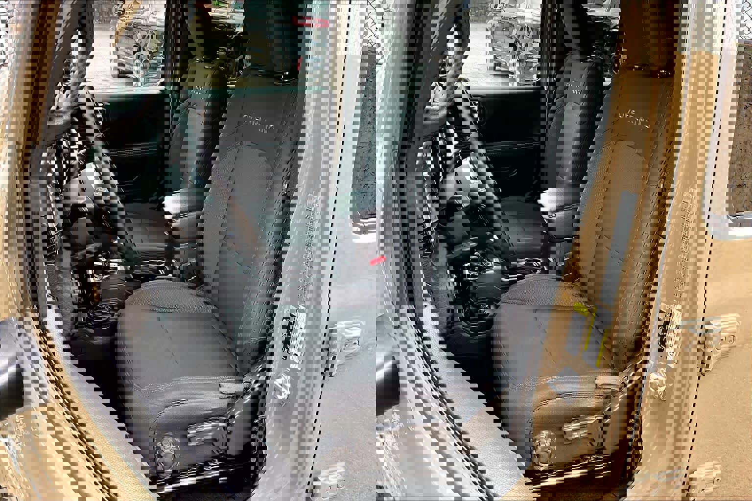 Used 2020 Jeep Gladiator Overland image 11