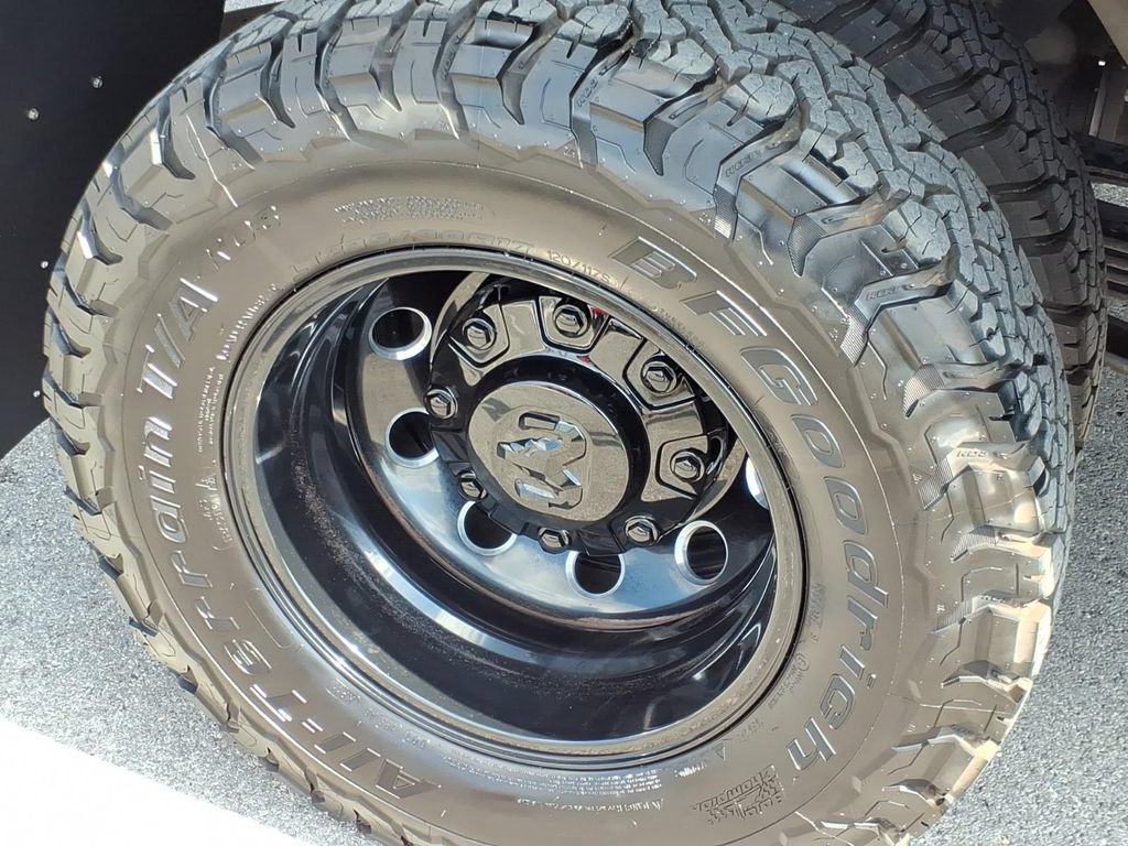 Used 2022 RAM 3500 Laramie RWD image 9