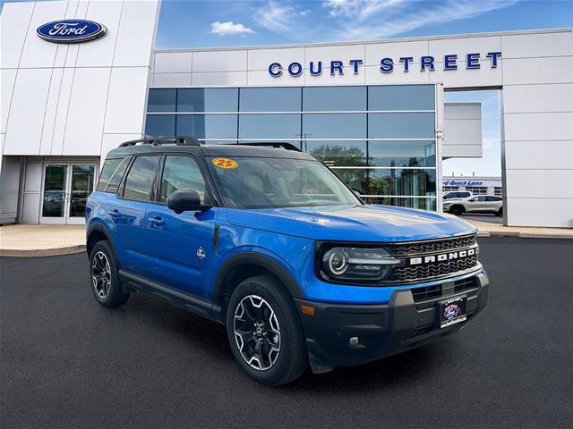 Certified 2025 Ford Bronco Sport Outer Banks w/ Outer Banks Tech Package+ AWD/4WD image 3