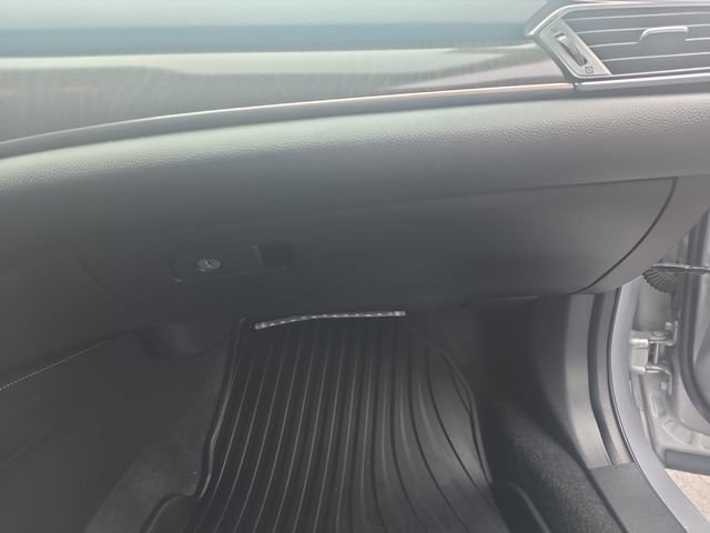 Used 2022 Honda Accord Touring image 18
