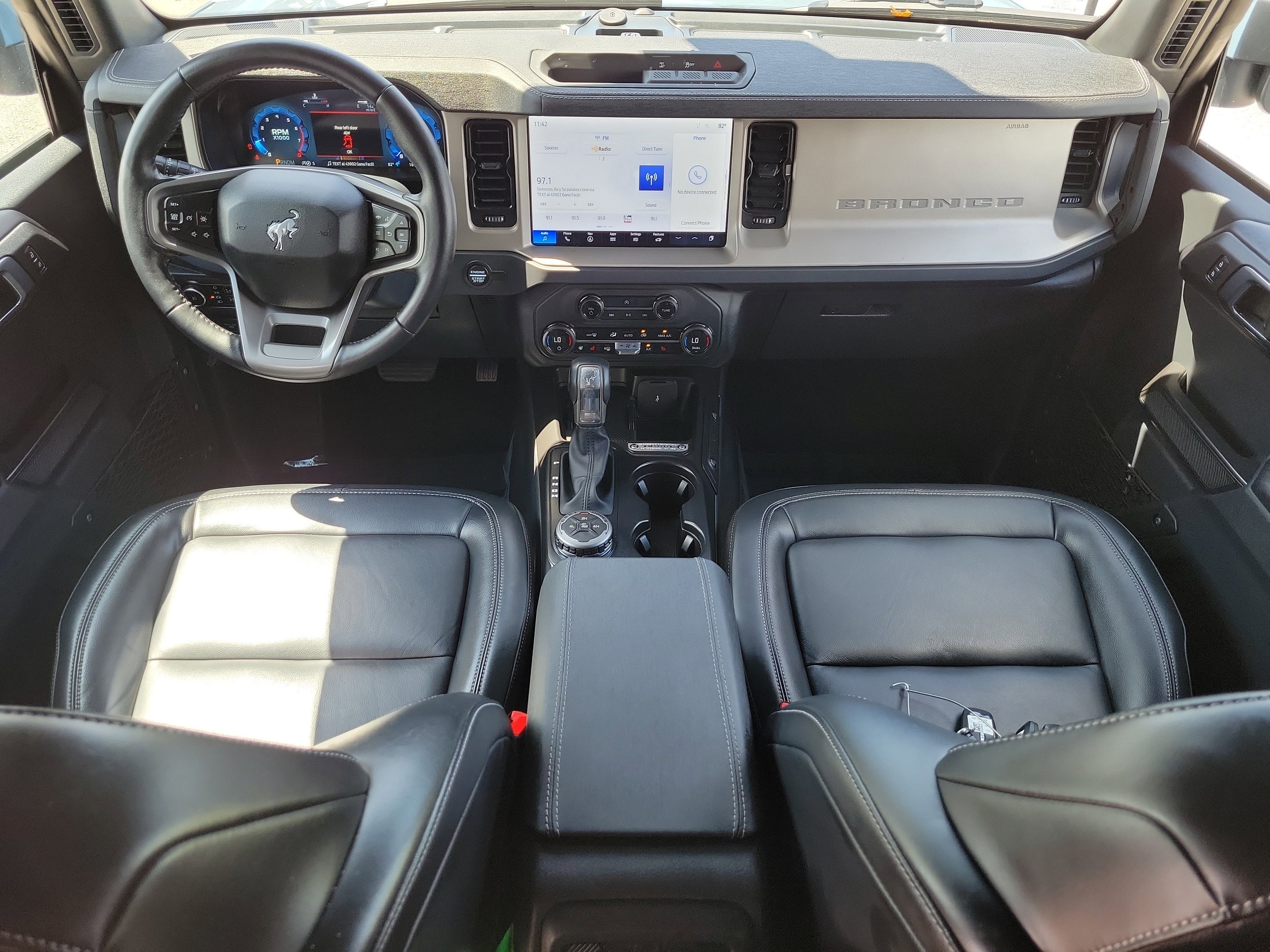Certified 2025 Ford Bronco Outer Banks AWD/4WD image 13