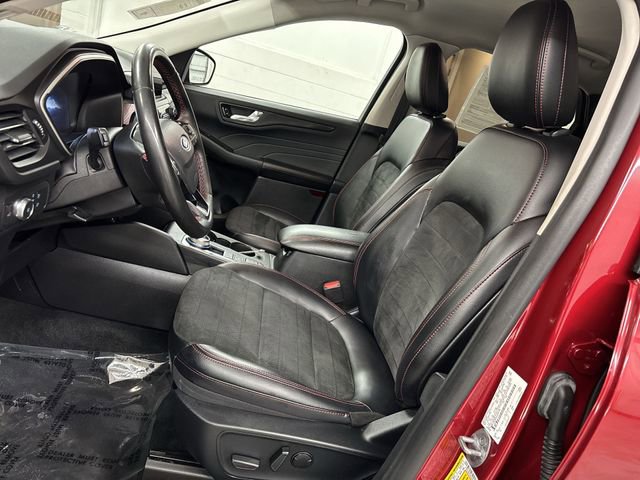 Certified 2022 Ford Escape SEL w/ SEL Stealth AWD Package image 3