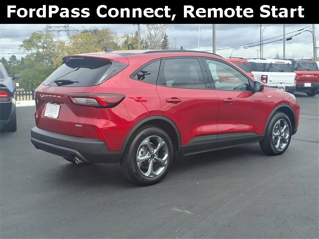 Certified 2025 Ford Escape ST-Line Elite w/ Tech Pack #1 image 4