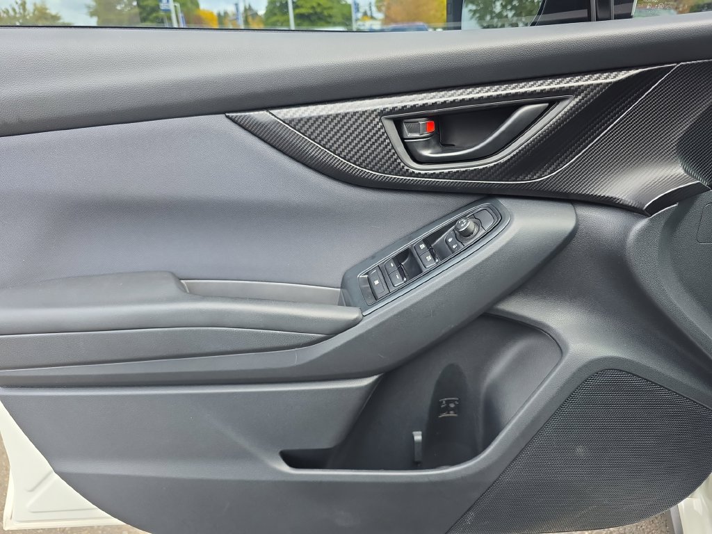 Used 2019 Subaru Crosstrek 2.0i Premium AWD/4WD image 17