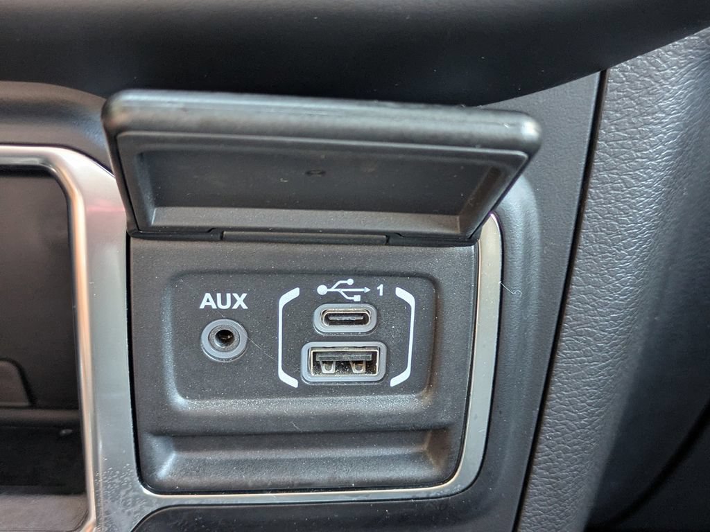 Used 2022 Jeep Gladiator Sport AWD/4WD image 23