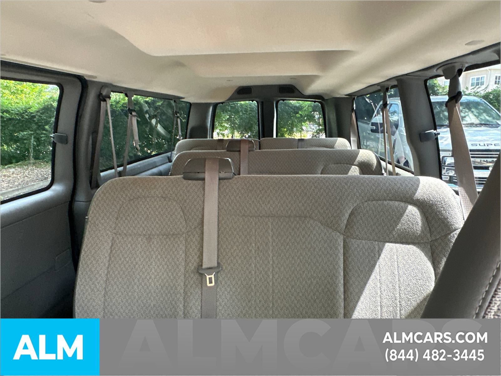 Used 2025 Chevrolet Express 3500 LT w/ LT Preferred Equipment Group RWD image 32