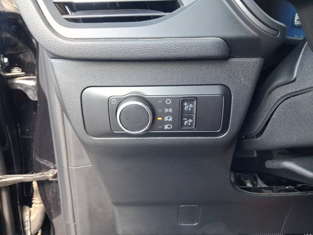Certified 2025 Ford Escape Active FWD image 6
