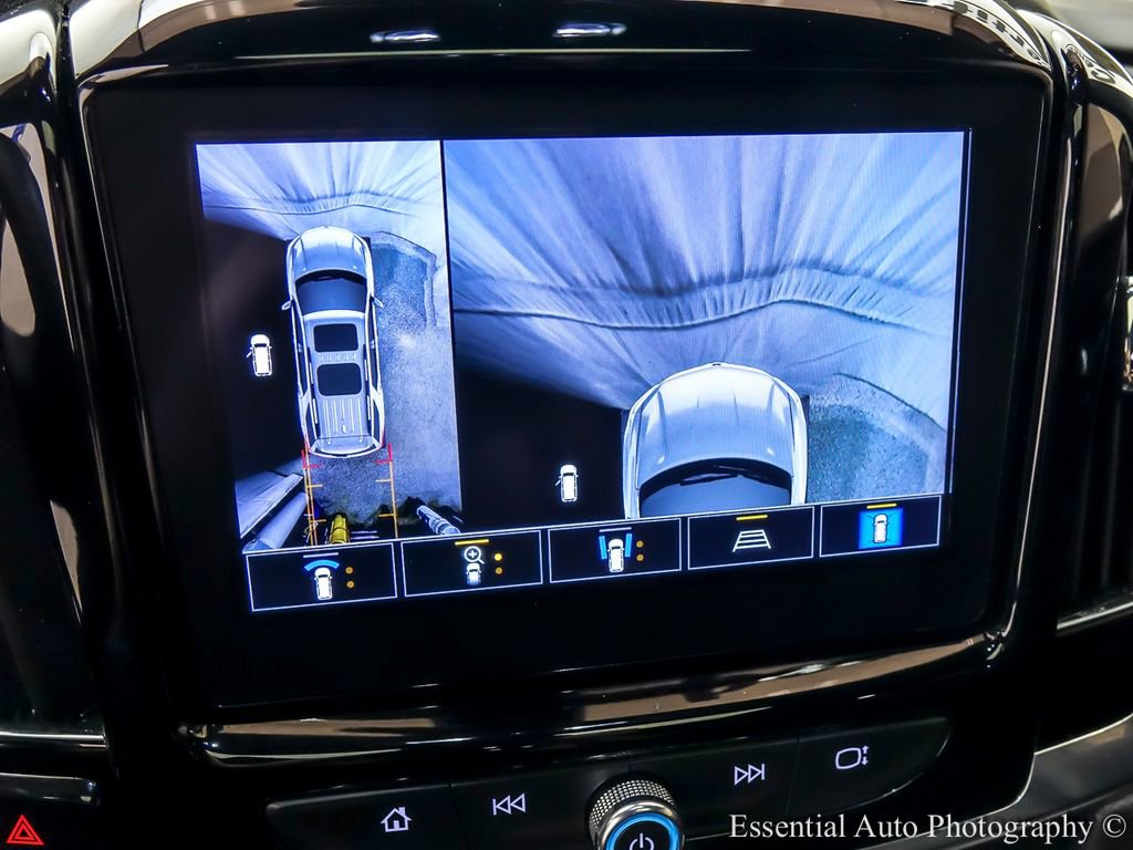 Used 2023 Chevrolet Traverse RS AWD/4WD image 23