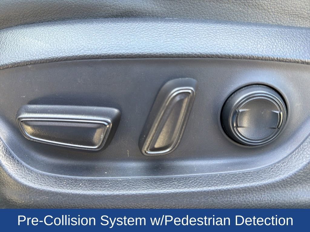 Used 2018 Toyota Camry SE image 13