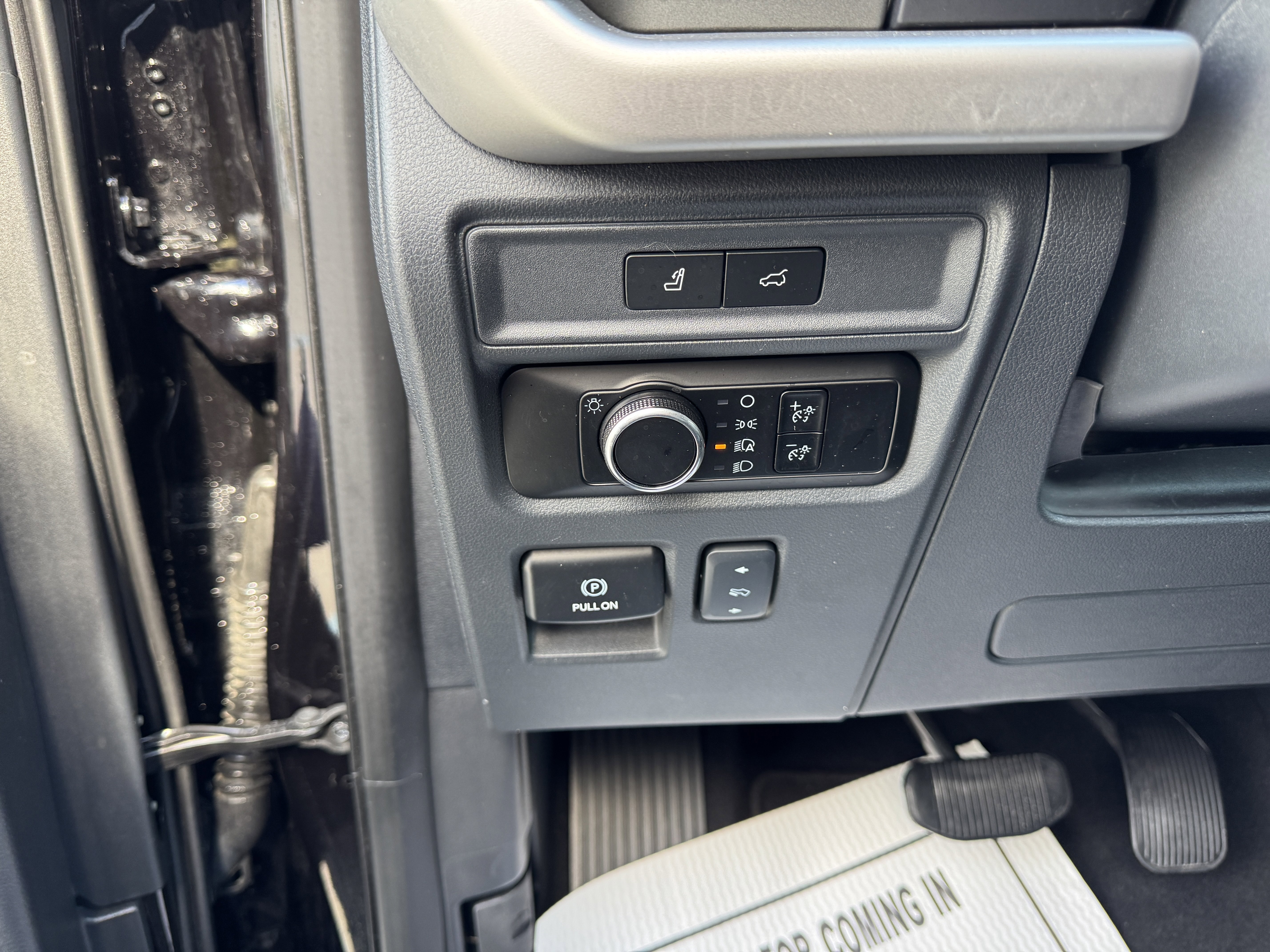 Certified 2024 Ford Expedition Max XLT image 11