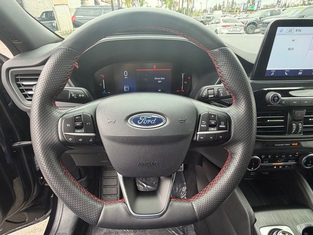 Certified 2023 Ford Escape ST-Line AWD/4WD image 26