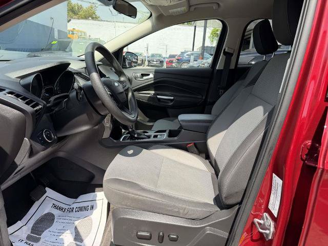 Certified 2018 Ford Escape SE w/ SE Sync 3 Package AWD/4WD image 17
