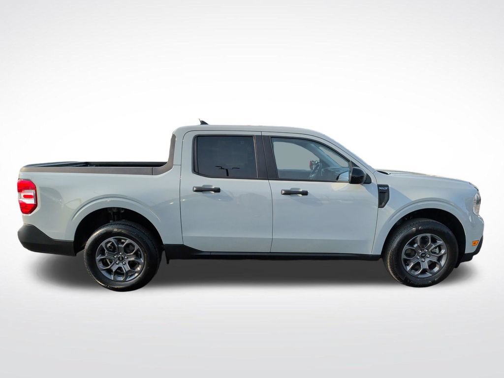 Certified 2024 Ford Maverick XLT w/ XLT Luxury Package FWD image 9
