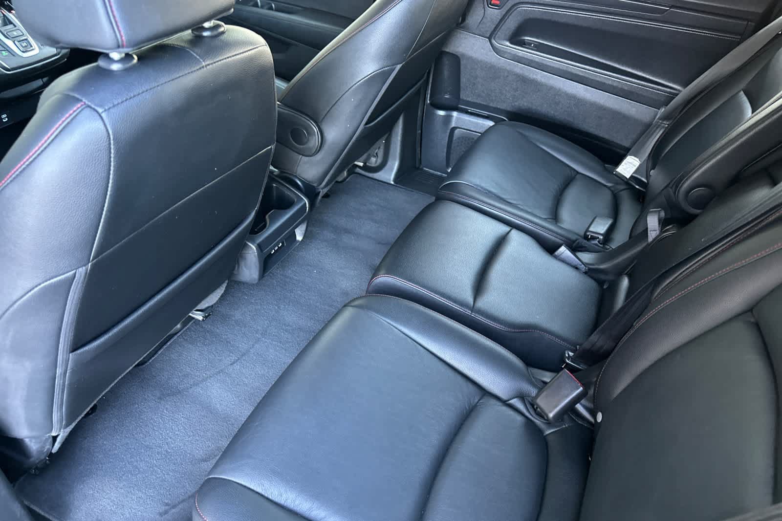 Used 2025 Honda Odyssey Sport-L image 4