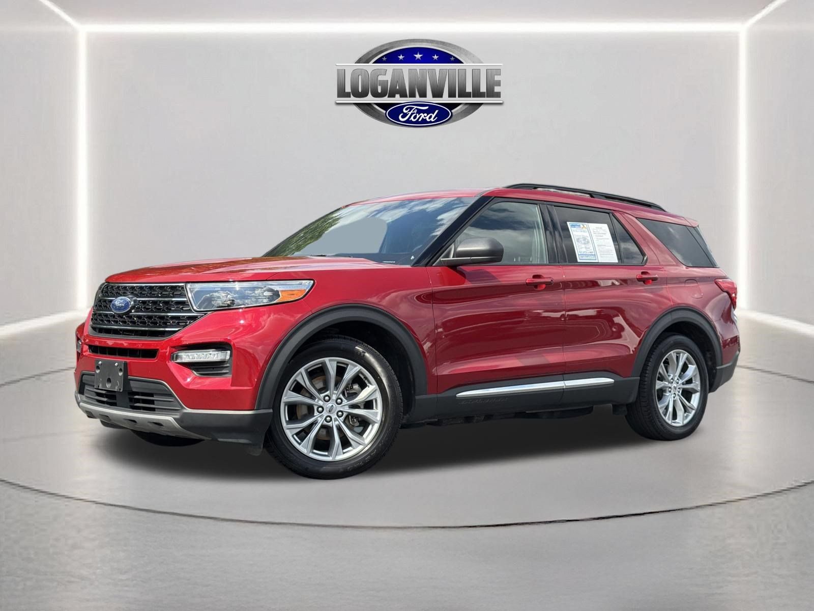 Certified 2020 Ford Explorer XLT w/ Equipment Group 202A RWD image 1