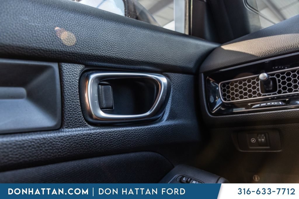 Used 2023 Honda Civic Sport image 11