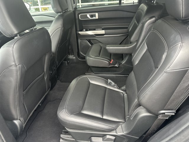 Certified 2023 Ford Explorer XLT w/ Equipment Group 202A RWD image 12