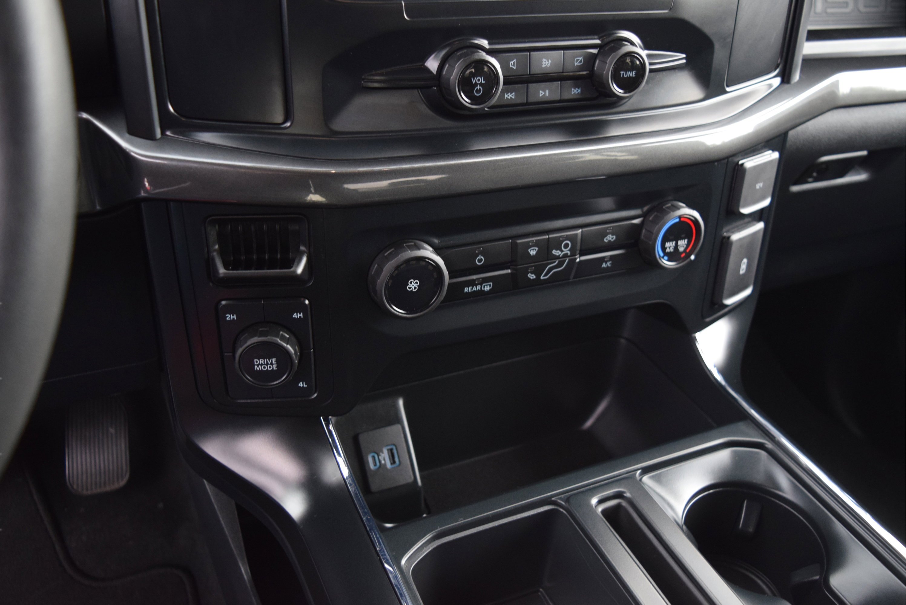 Certified 2023 Ford F150 XL w/ STX Appearance Package image 14