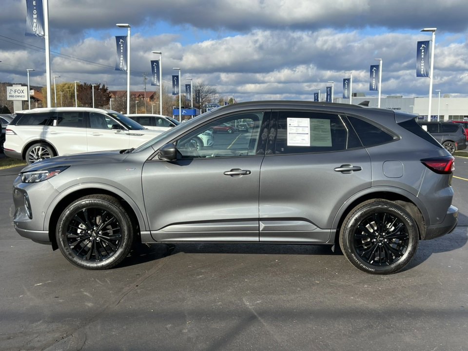 Certified 2023 Ford Escape ST-Line Elite w/ Premium Technology Package image 5