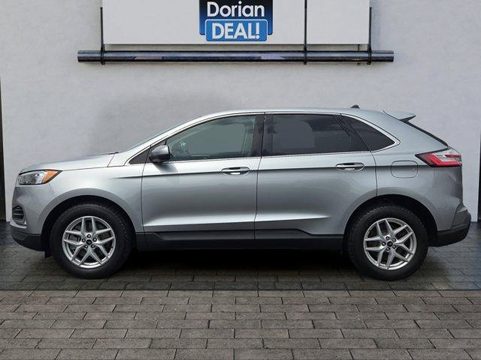 Certified 2024 Ford Edge SEL w/ Convenience Package AWD/4WD image 6