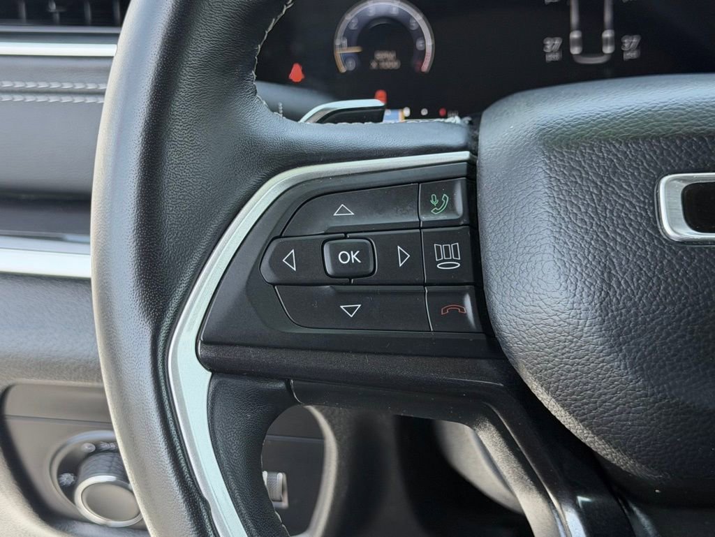 Used 2022 Jeep Grand Cherokee L Laredo w/ Luxury Tech Group I image 20