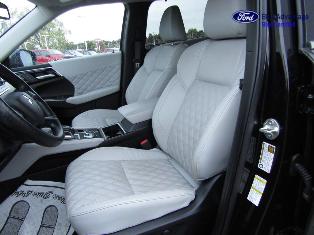 Used 2024 Mitsubishi Outlander SEL AWD/4WD image 11