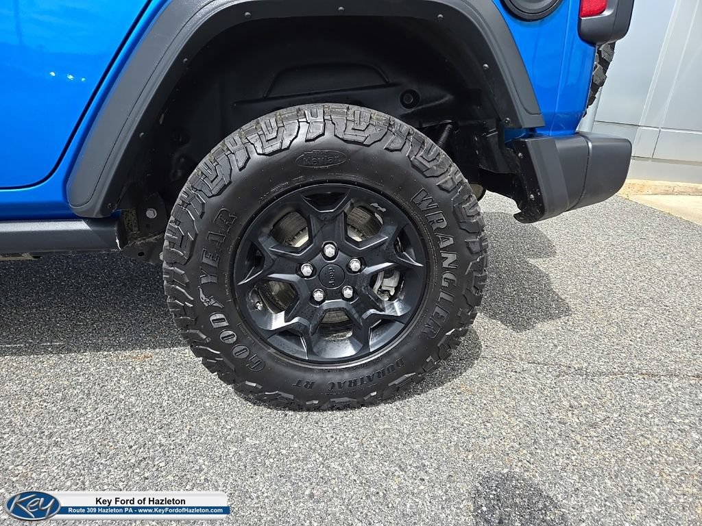 Used 2023 Jeep Wrangler Unlimited w/ Cold Weather Group AWD/4WD image 7