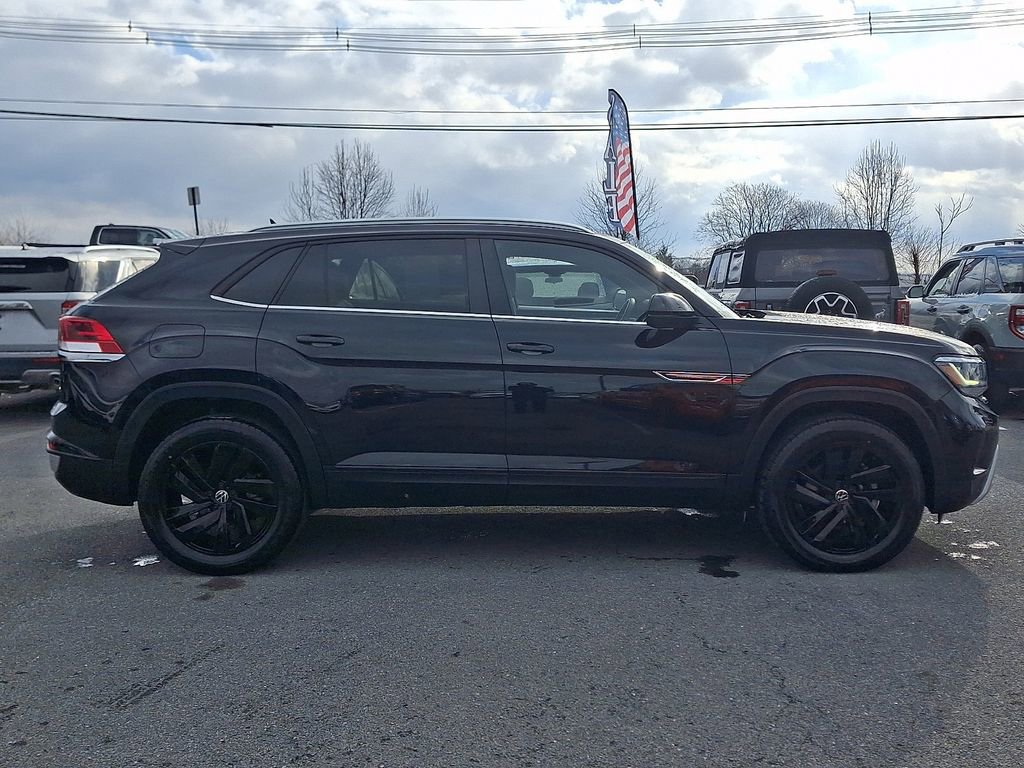 Used 2021 Volkswagen Atlas Cross Sport SE image 5