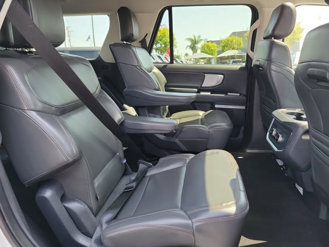 Certified 2025 Ford Expedition Active RWD image 19