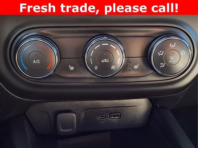 Used 2025 Chevrolet Trax RS w/ Driver Confidence Package image 16