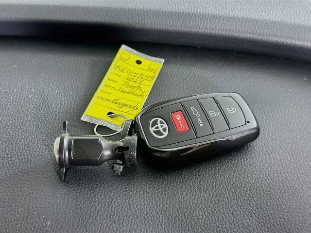 Used 2024 Toyota Grand Highlander AWD image 22